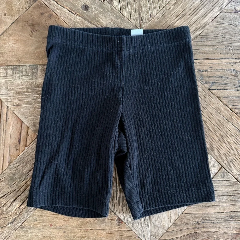 Old Navy Black Ribbed Kids Black Girls Shorts Small 6-7